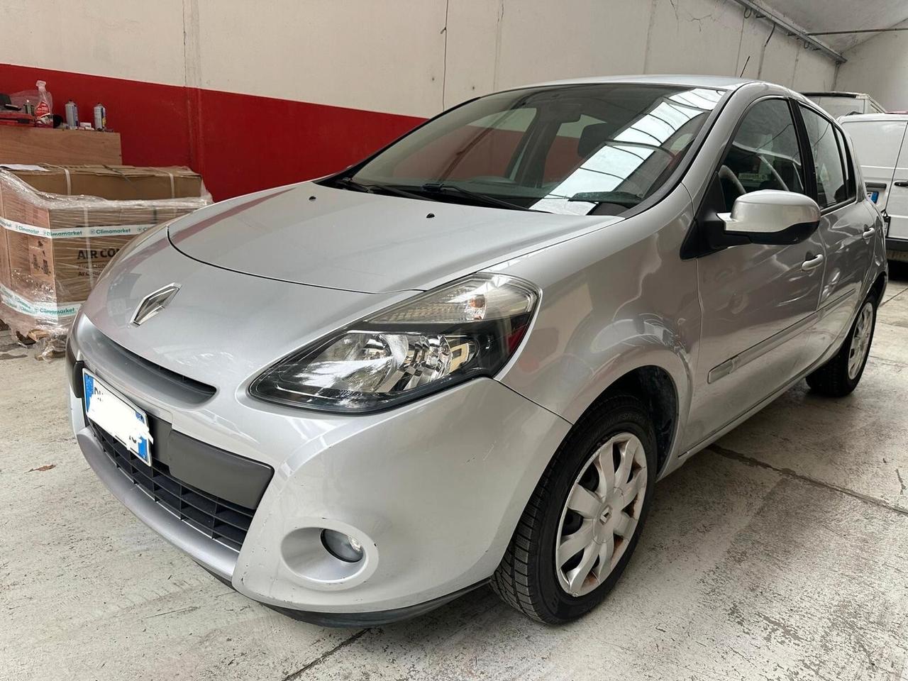 Renault Clio 1.2 16V 5 porte Dynamique