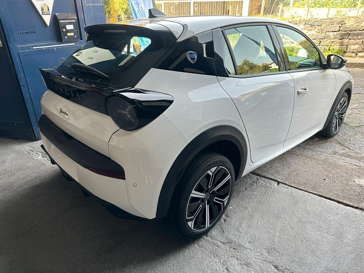 LANCIA NUOVA YPSILON IBRIDA Ypsilon 1.2 100cv Ibrida my 26