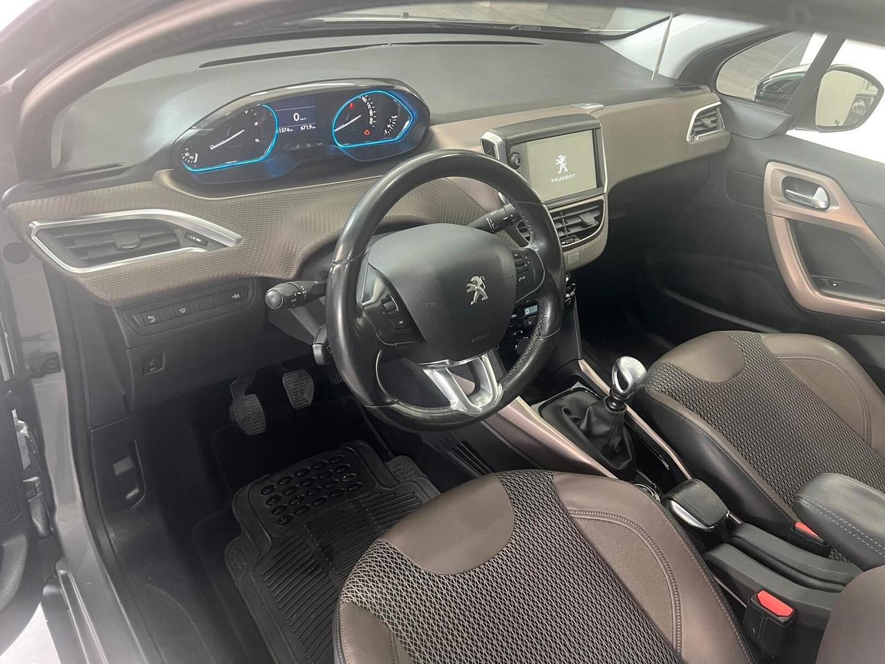 Peugeot 2008 1.6 e-HDi 115 CV Stop&Start Allure