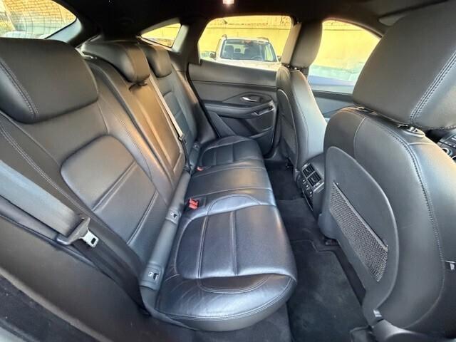 Jaguar E-Pace 2.0D 180 CV AWD aut. R-Dynamic S