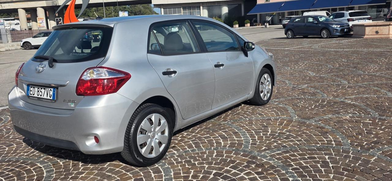 Toyota Auris 1.4 D-4D 5 porte Sol
