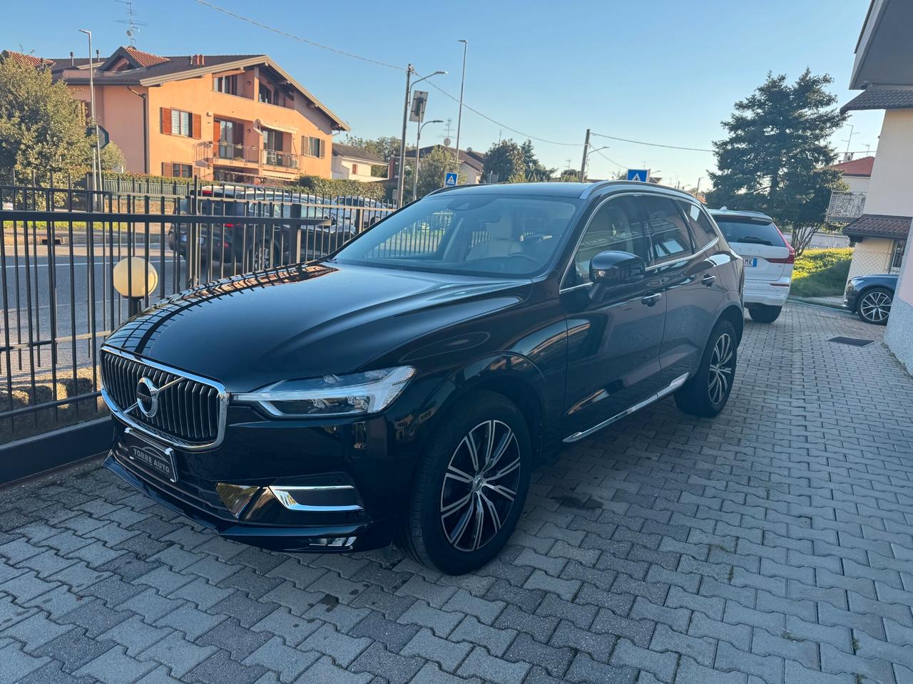 Volvo XC 60 XC60 B4 (d) AWD Geartronic Inscription