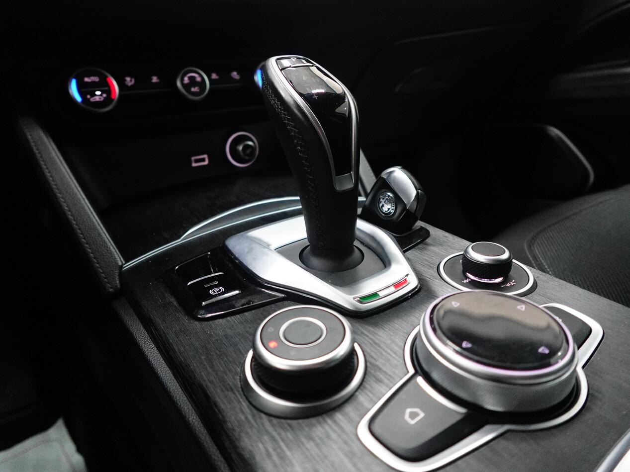 Alfa Romeo Stelvio 2.2 MJT 190 CV AT8 Q4 BUSINESS