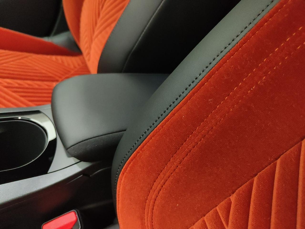 LANCIA Ypsilon IV 2024 156CV BEV 51KW LX (GUIDA AUTONOMA LIVELLO 2, INFOTAINMENT SALA PRO NAVI)