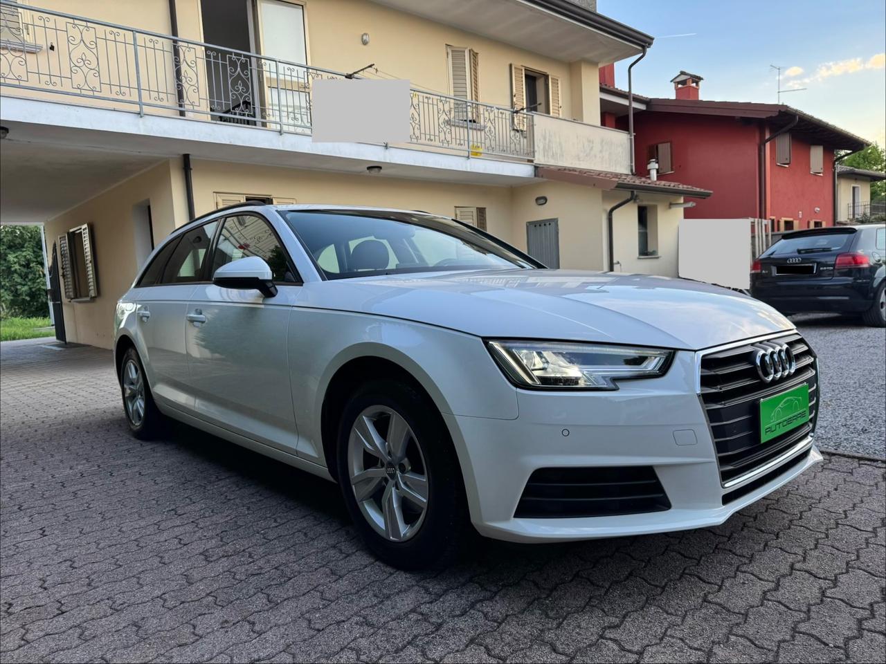 Audi A4 Avant 30 TDI S tronic Design