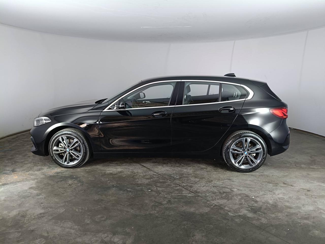 BMW Serie 1 F40 - 116d Sport auto