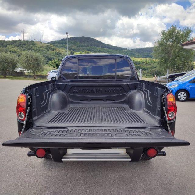 MITSUBISHI L200 2.5 DI-D/167CV Double Cab Warrior