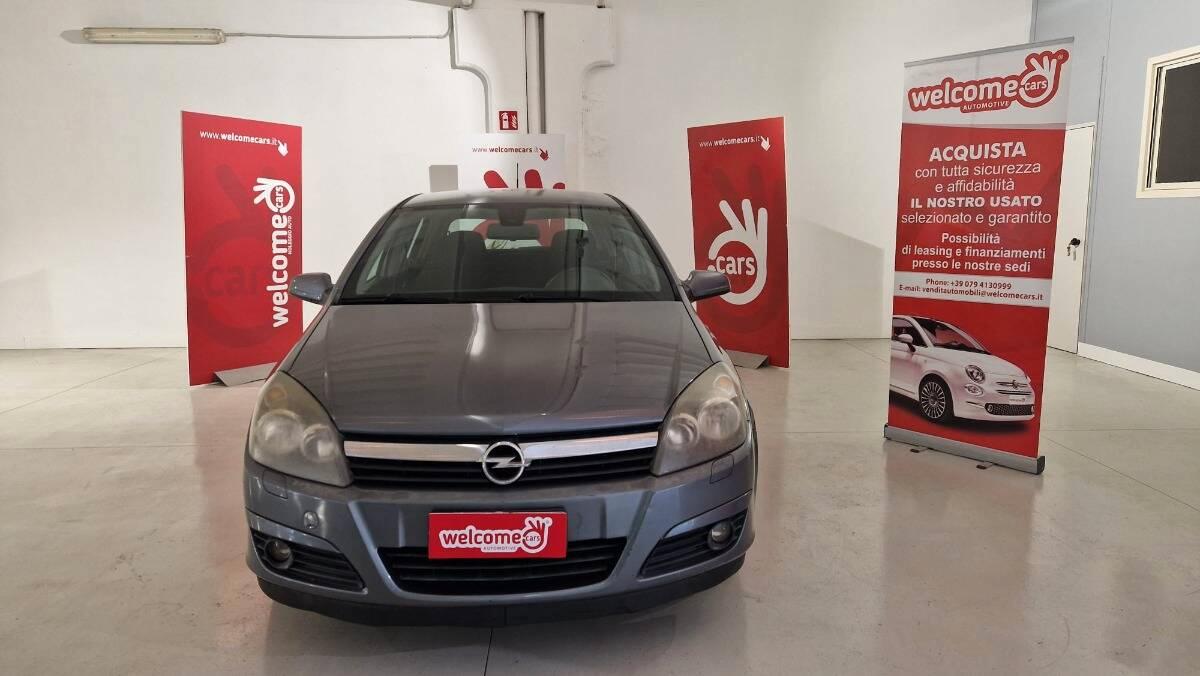 Opel Astra 1.7 cdti Cosmo 5p
