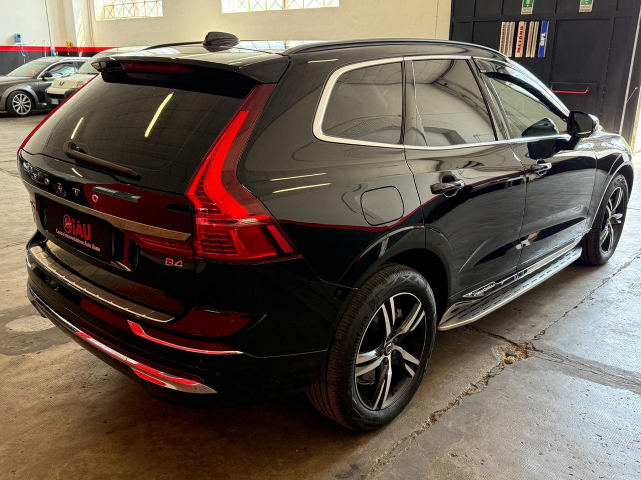 Volvo XC 60 XC60 B4 (d) AWD Geartronic Momentum Pro