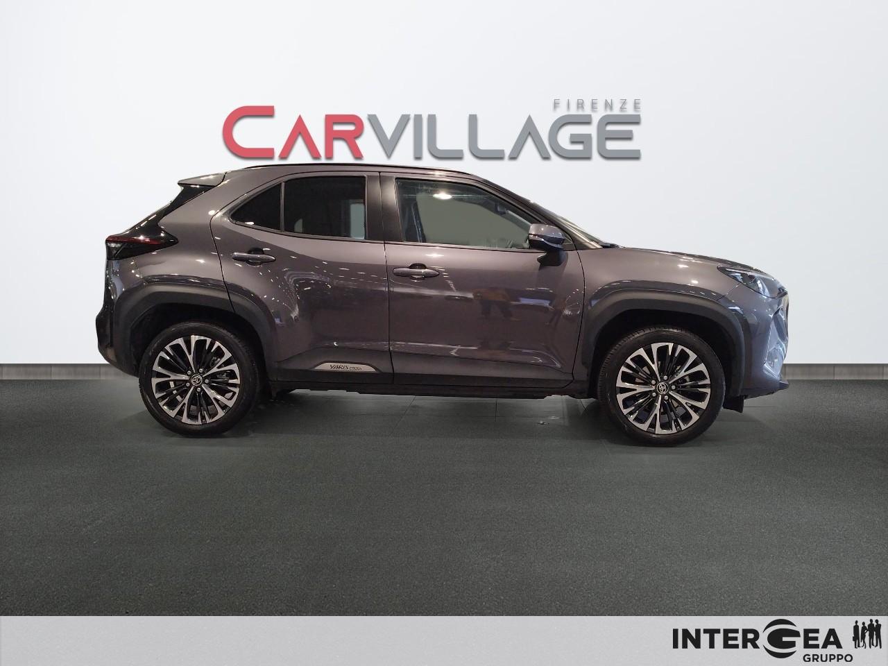 TOYOTA Yaris Cross 1.5h Lounge fwd 116cv e-cvt