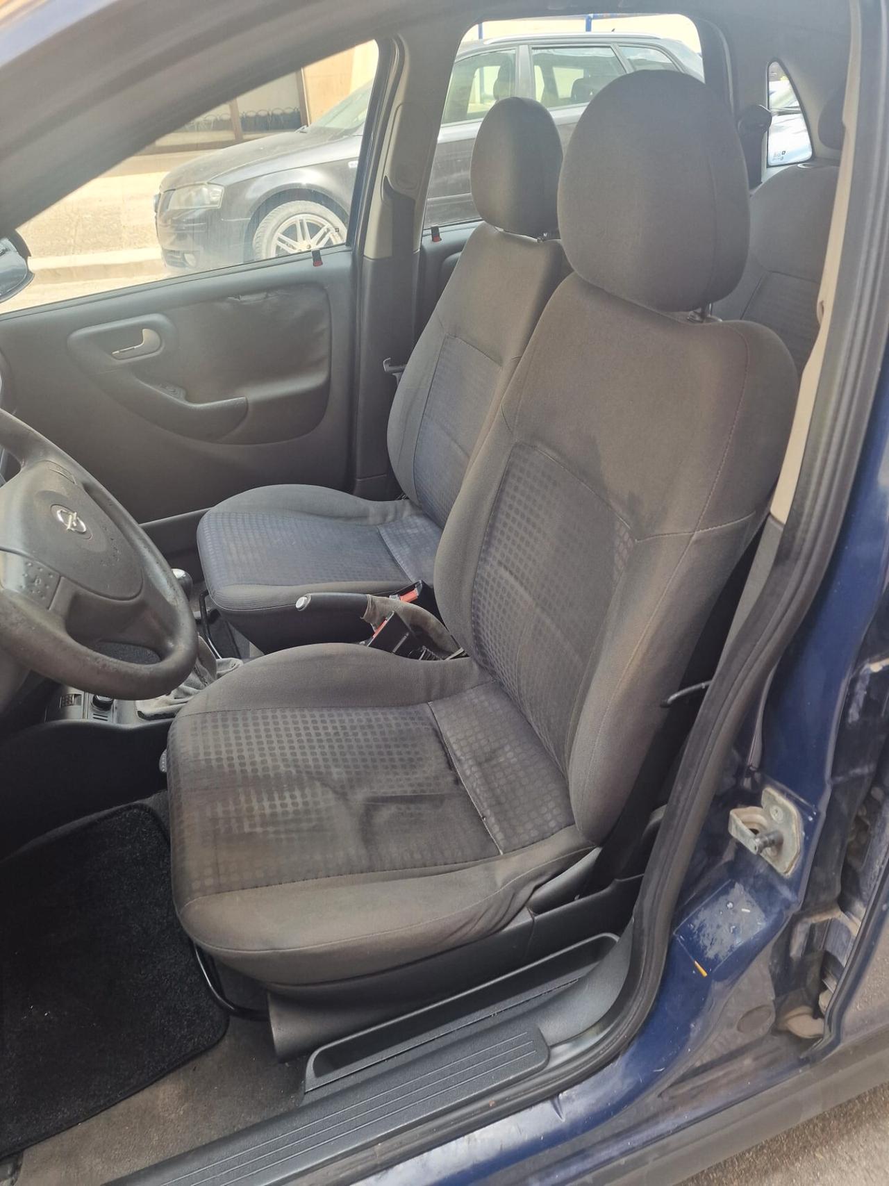 Opel Corsa 1.0i 12V cat 5 porte Edition