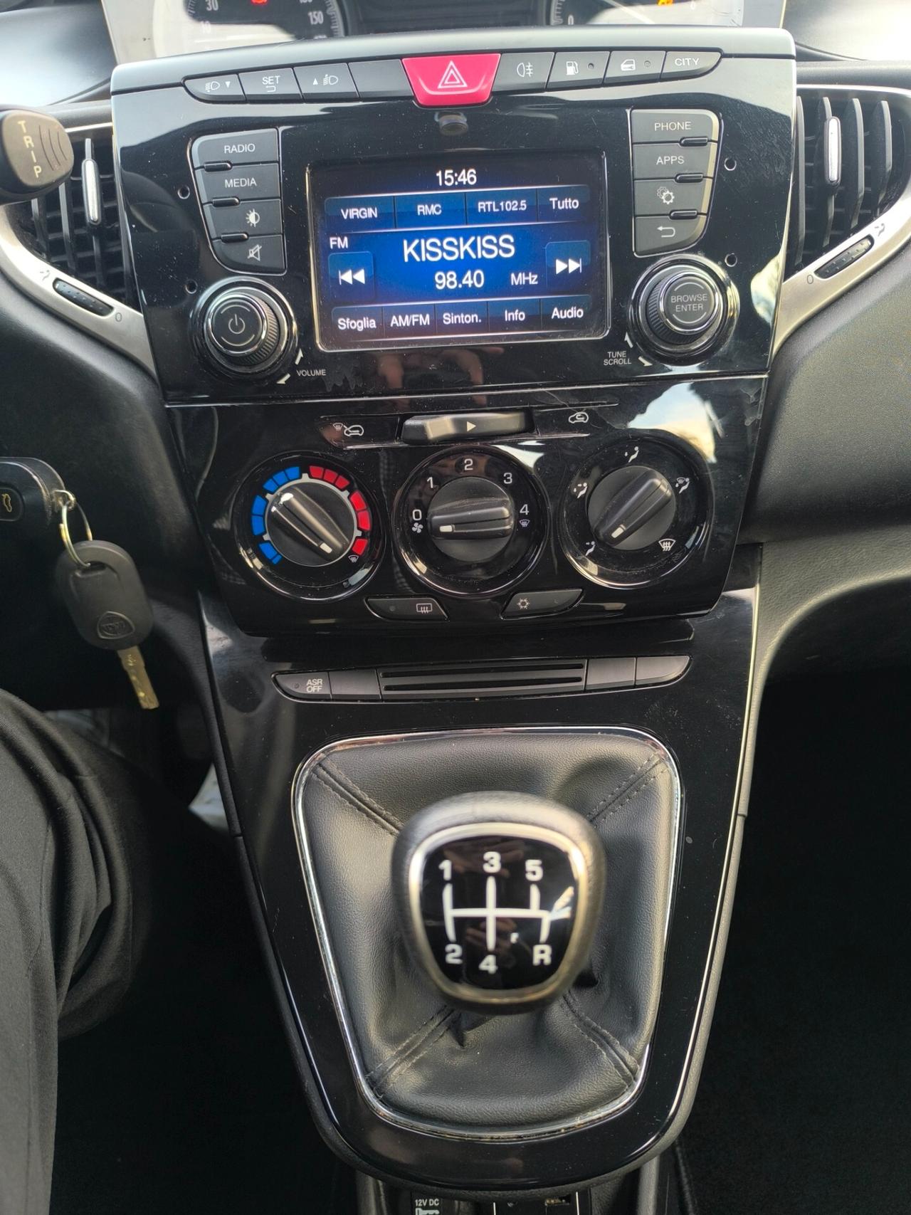 Lancia Ypsilon 1.2 69 CV 5 porte GPL Ecochic Gold