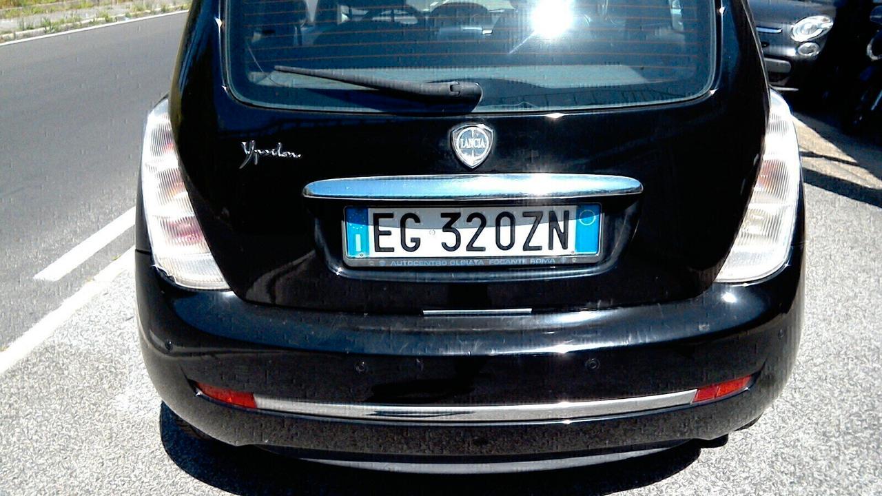 LANCIA YPSILON 2 SERIE - 1.2 69 CV ARGENTO - BENZINA/GPL