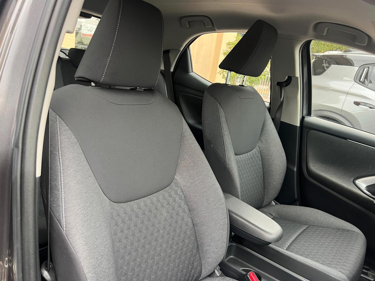 Toyota Yaris 1.5 Hybrid 5 porte Active