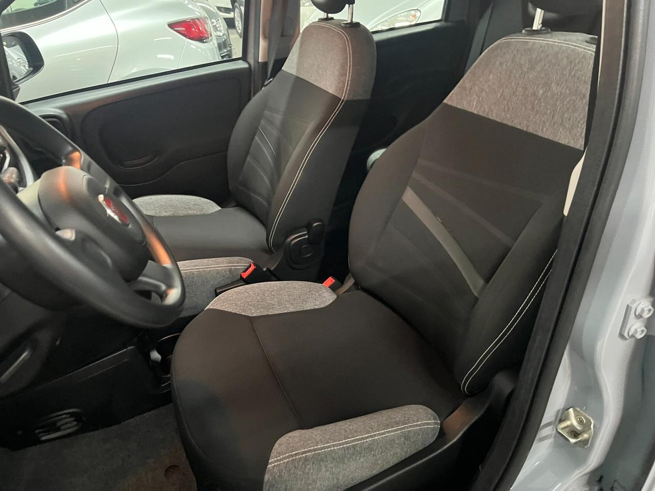 Fiat Panda 1.0 Hybrid, 5 posti!