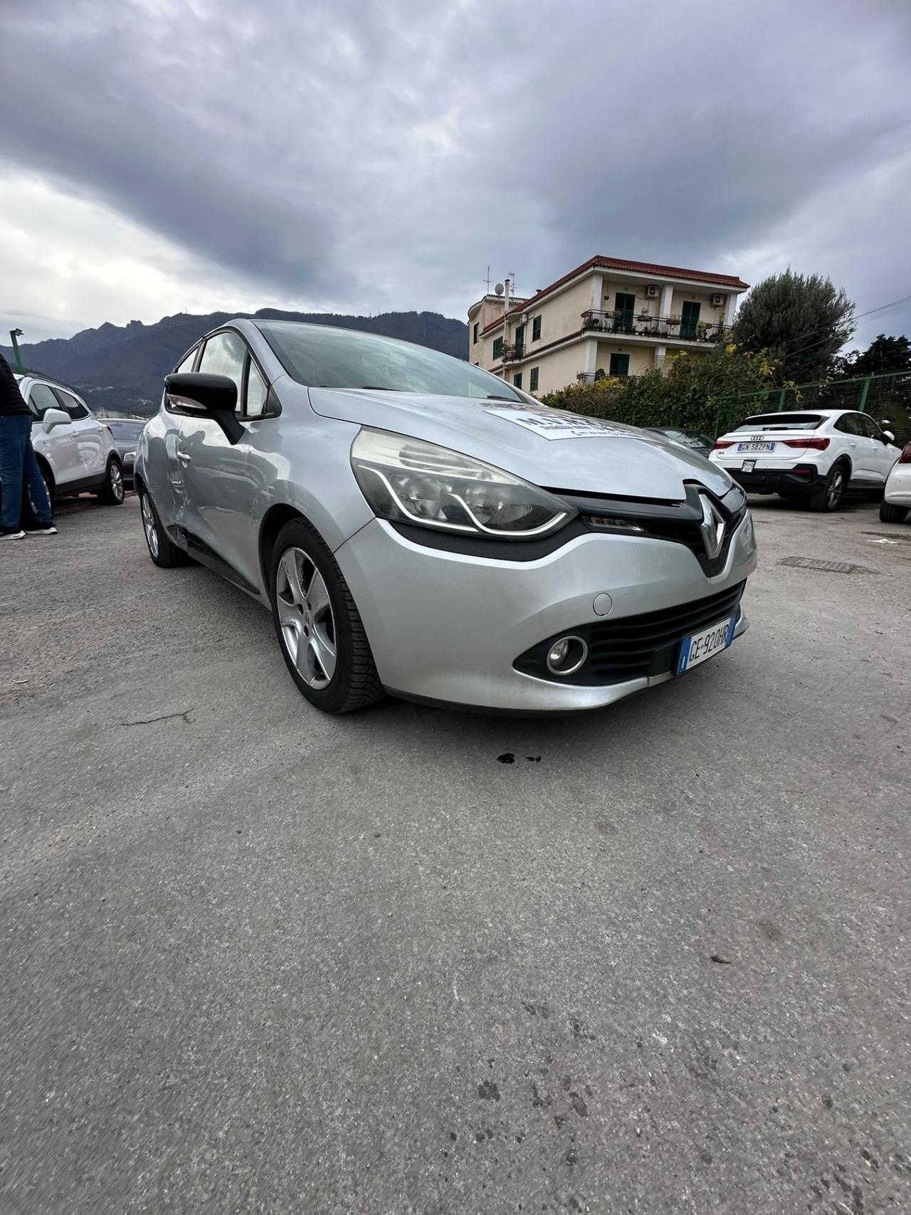 Renault Clio 1.2 16V 5 porte GPL Yahoo!