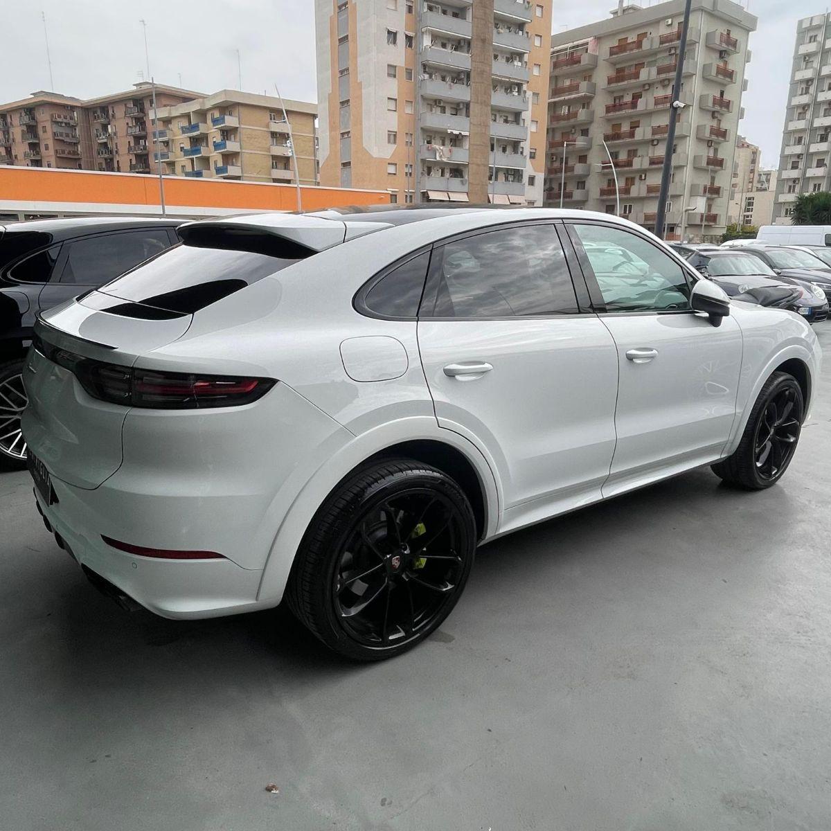 PORSCHE - Cayenne COUPE - 3.0 V6 E-Hybrid