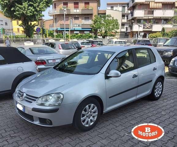 Volkswagen Golf 1.6 FSI Comfortline 5p OK NEOPATENTATI