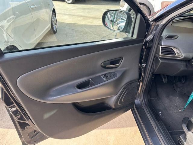 LANCIA Ypsilon 1.2 5p.S&S Gold Imp.Gpl nuovo