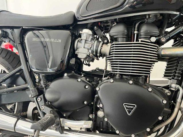 TRIUMPH Bonneville 900 - 900