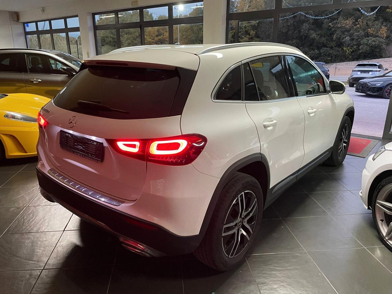 MERCEDES GLA 200d SPORT 150cv AUT