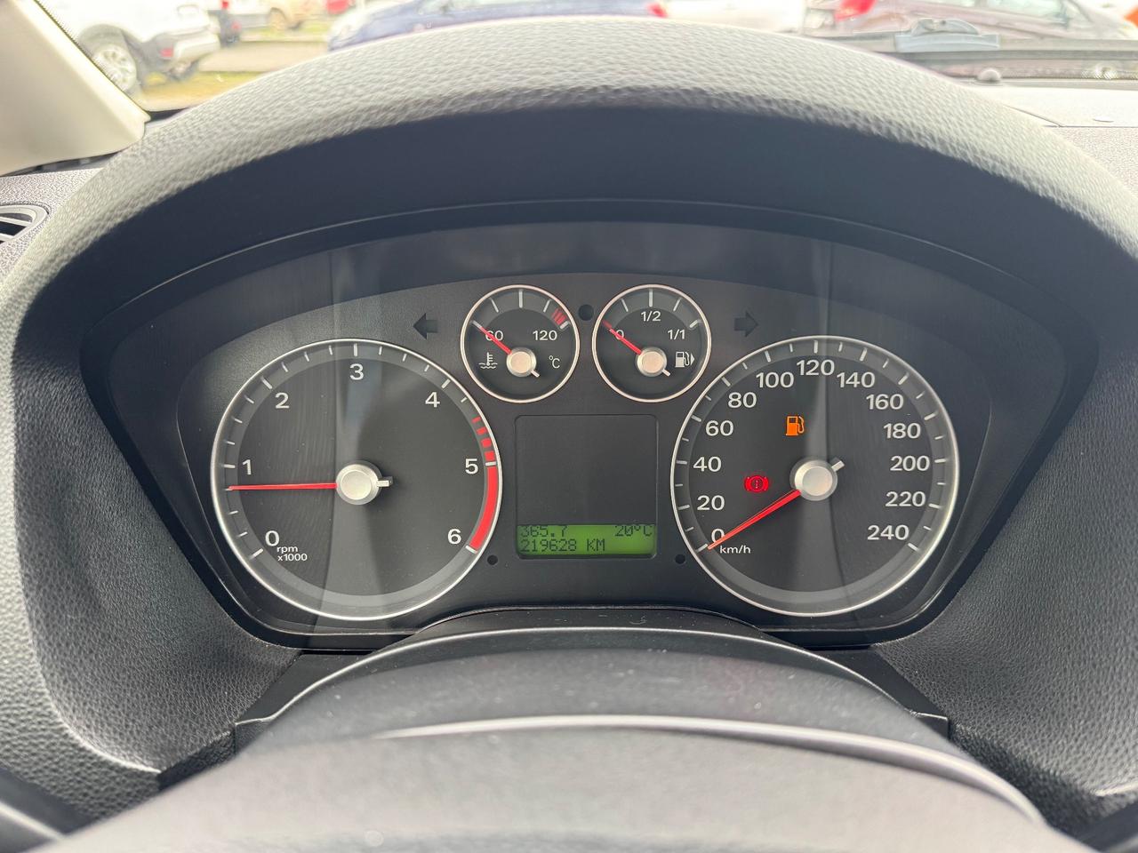 Ford Focus C-Max 1.6 TDCi (110CV)