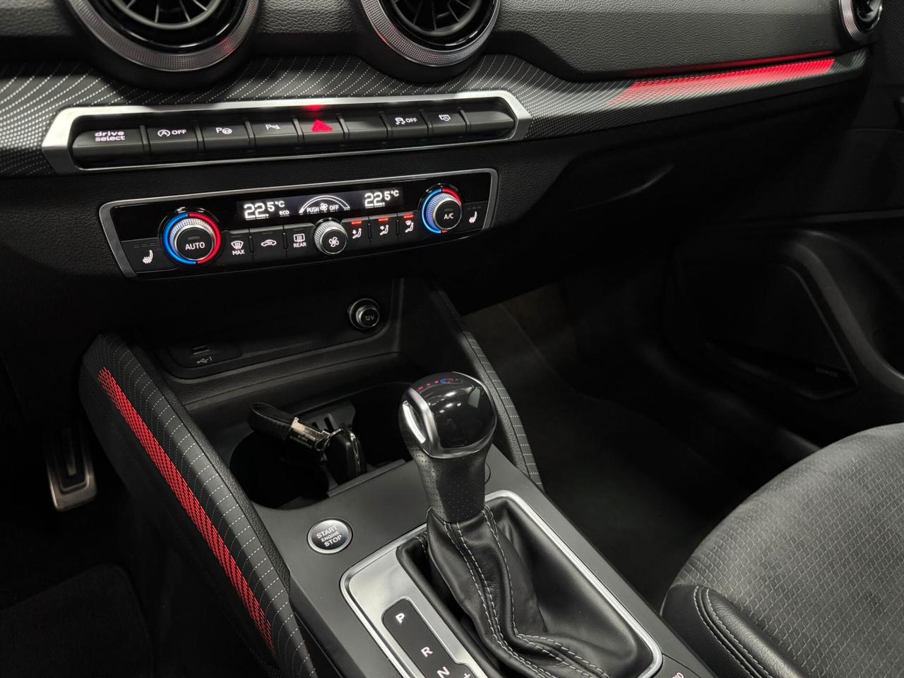 Audi Q2 35 TDI quattro S tronic line Edition