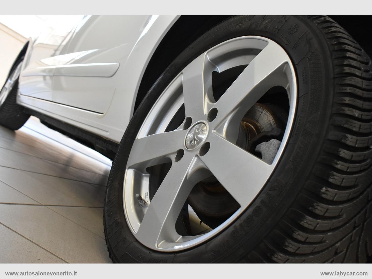 PEUGEOT 5008 BlueHDi 120 EAT6 S&S Allure