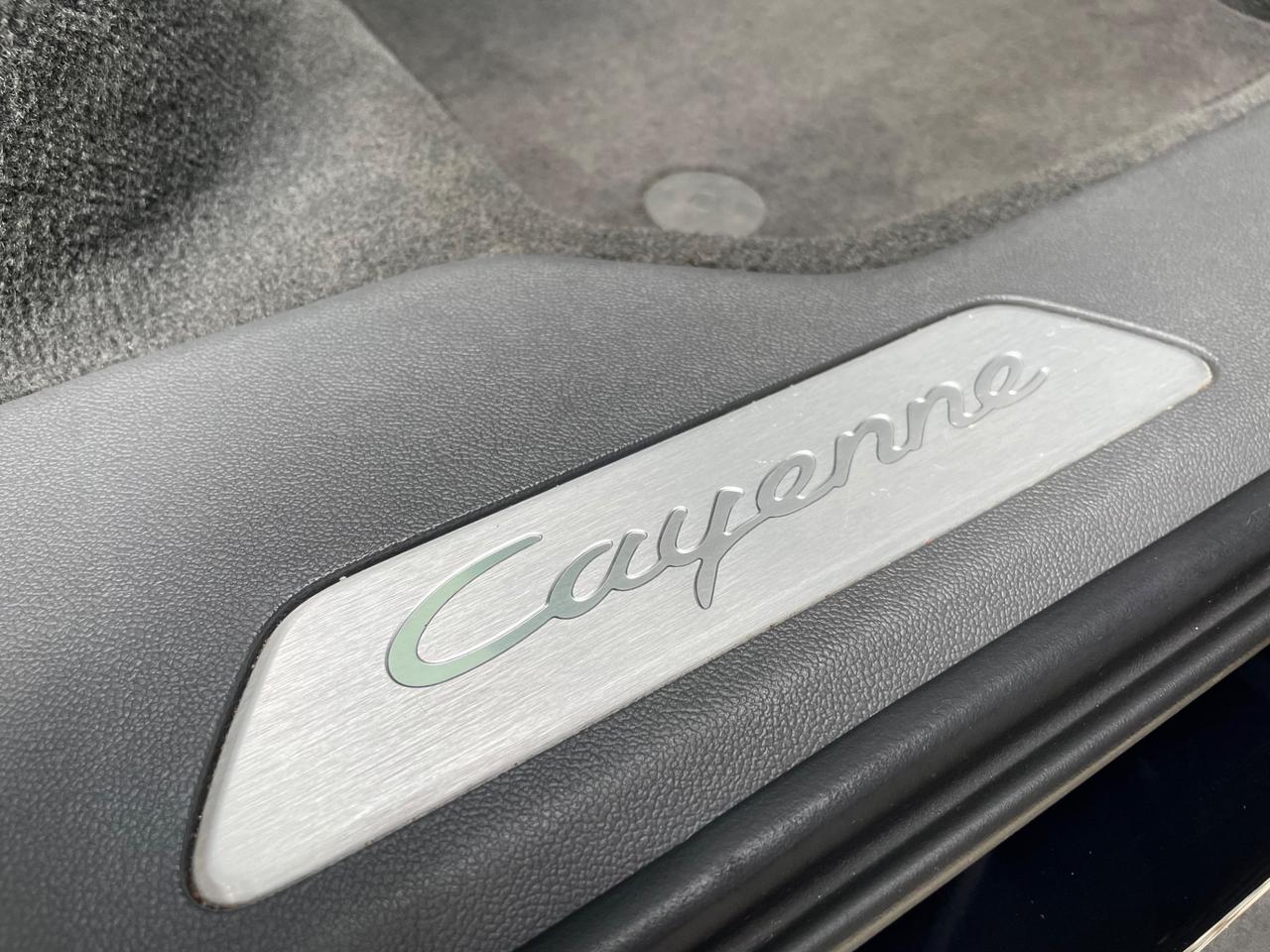 Porsche Cayenne 3.0 V6 *MOONLIGHT BLUE*