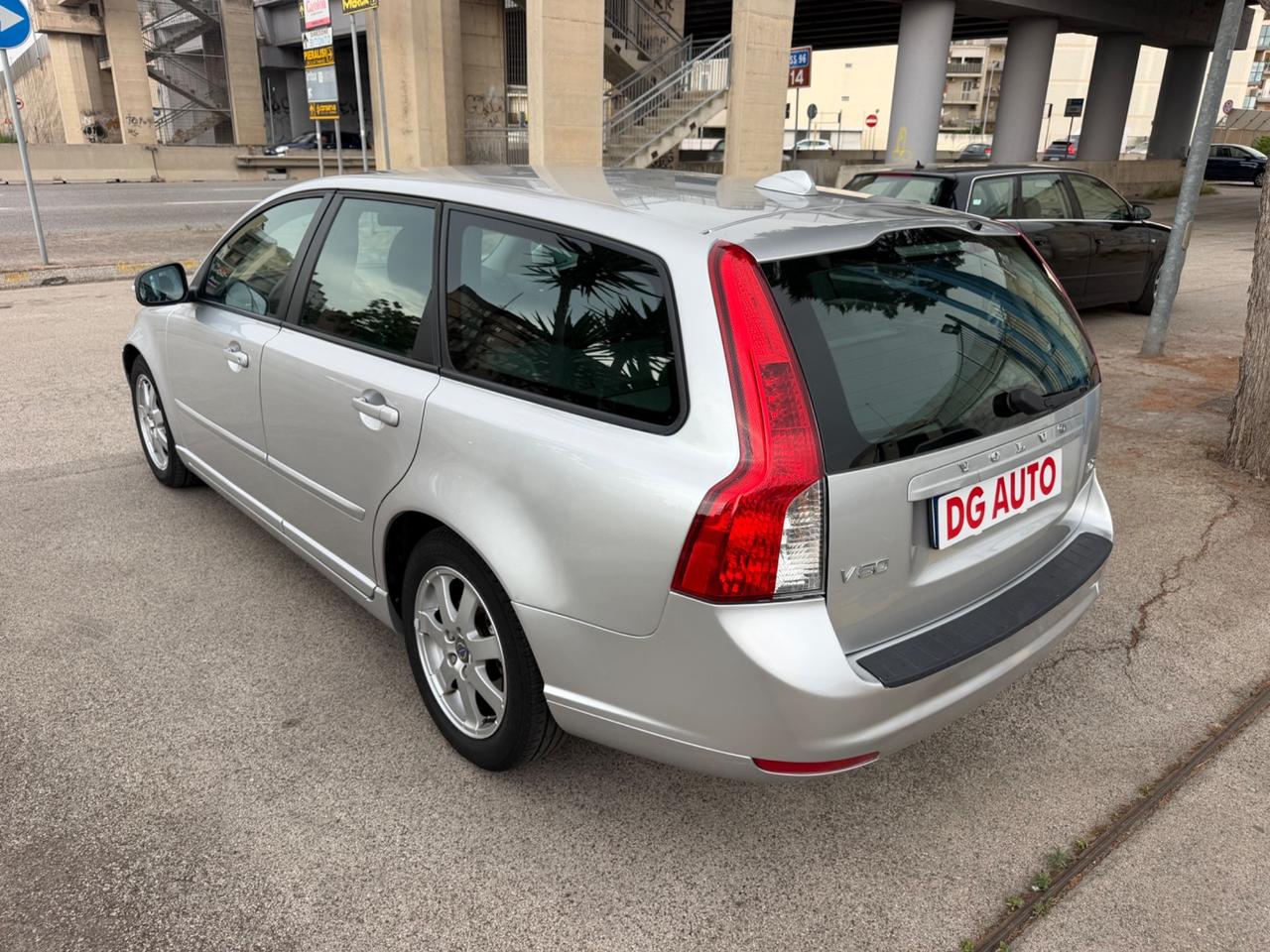 Volvo V50 1.6 diesel 115 cavalli 2011