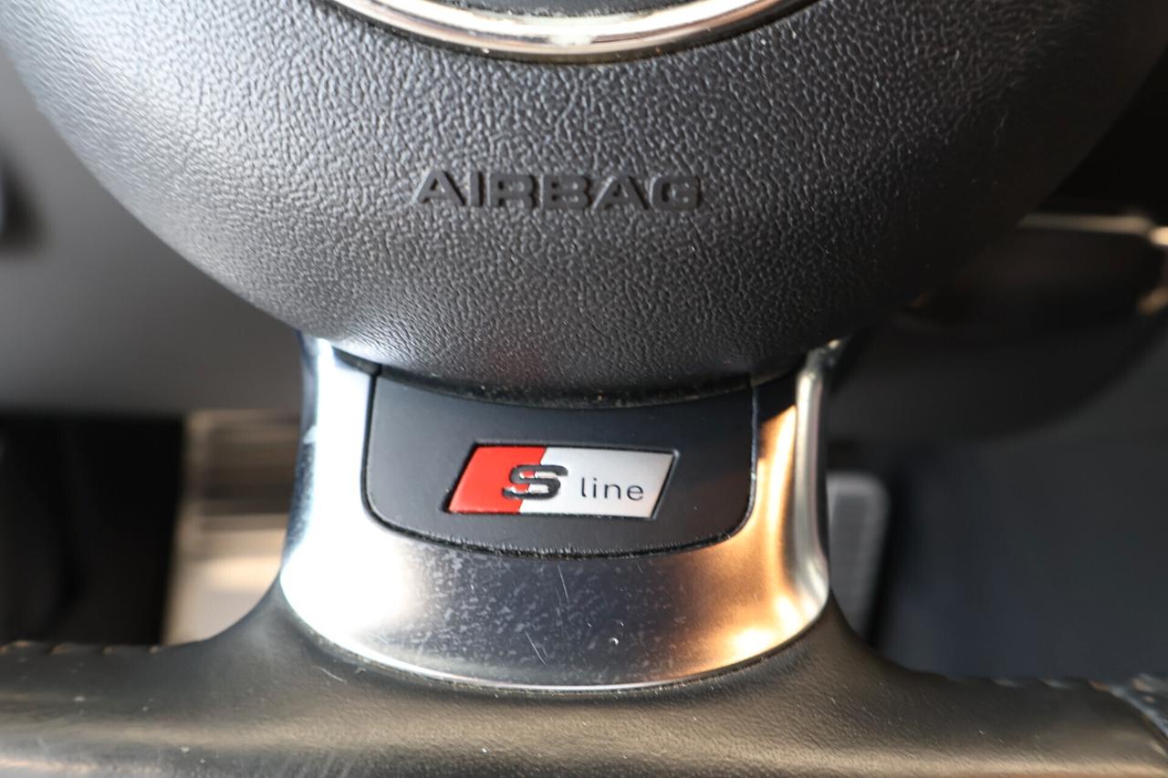 Audi TT Coupé 1.8 TFSI 160CV S-line