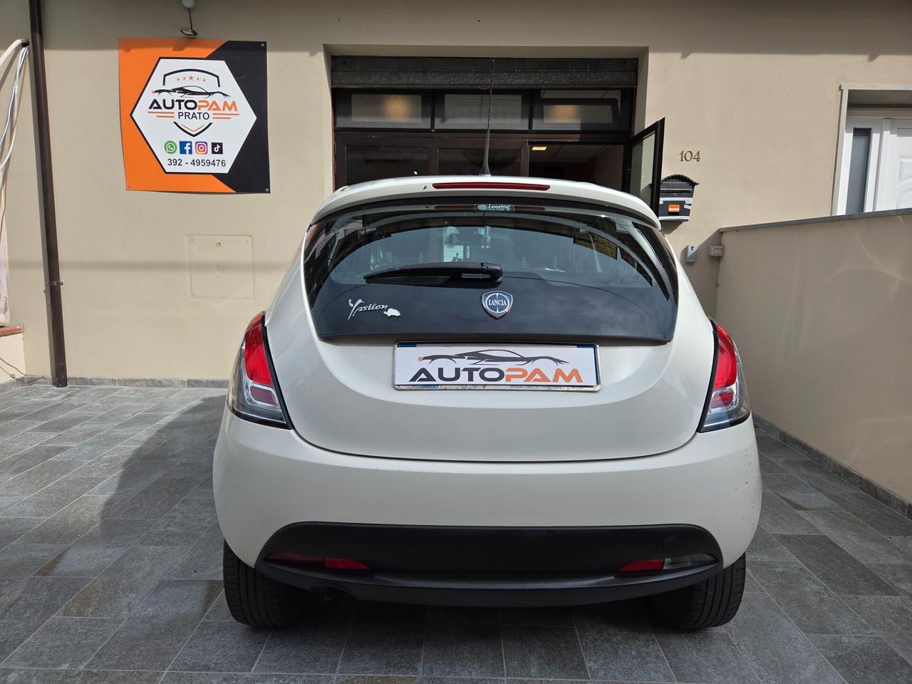 Lancia Ypsilon 0.9 TwinAir 85 CV 5 porte Metano Ecochic Gold