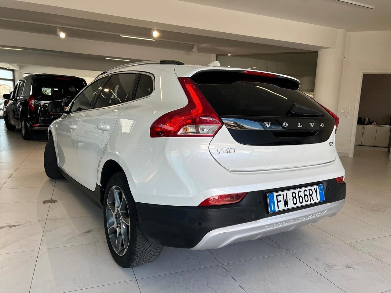 Volvo V40 Cross Country V40 Cross Country D2 Momentum
