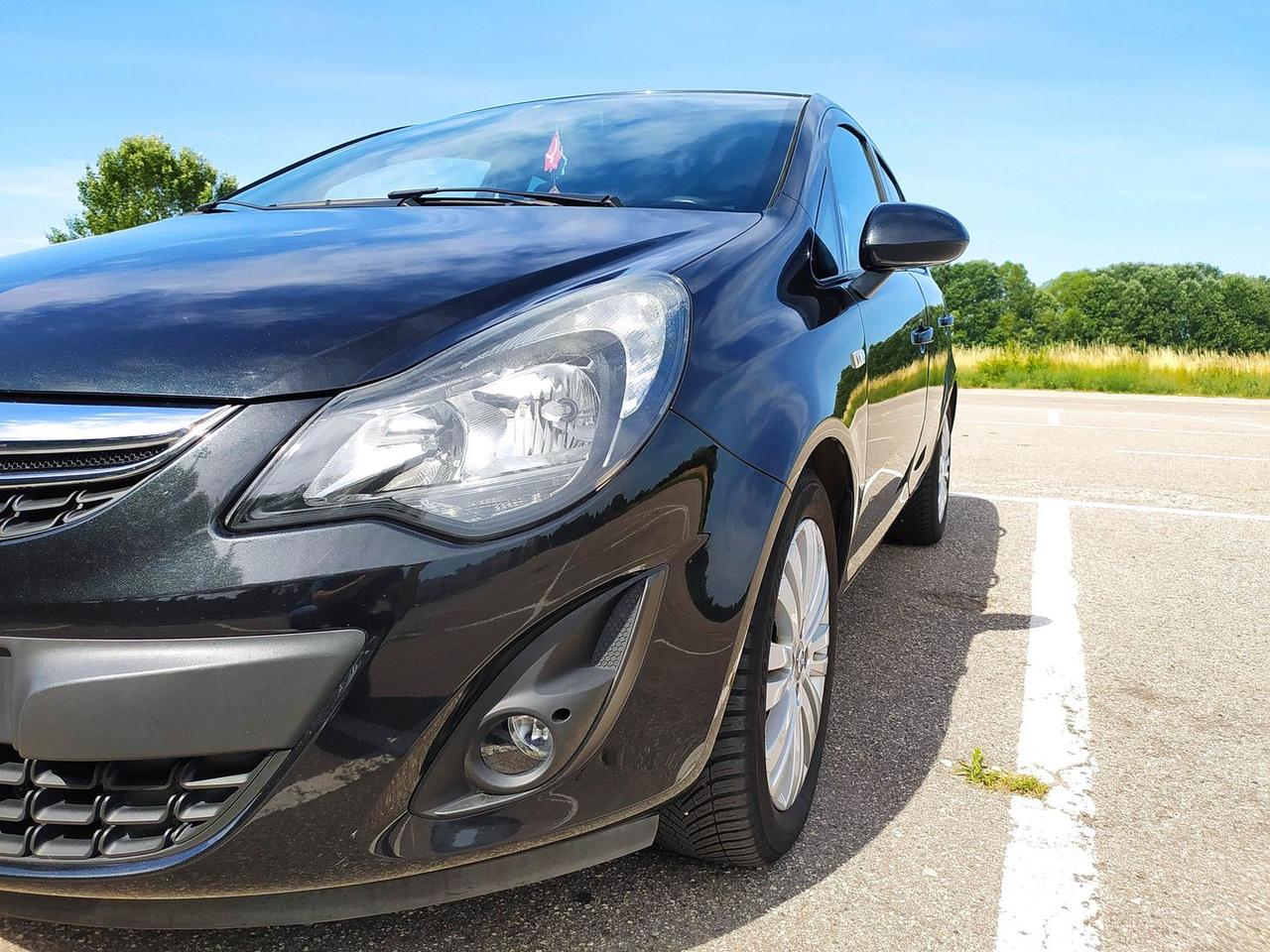 Opel Corsa Cosmo 1.2 #11303