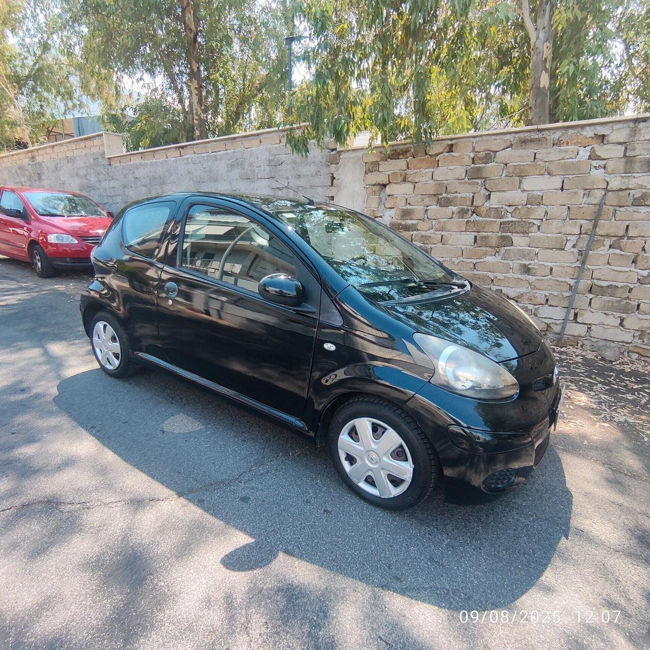 Toyota Aygo 1.0 12V VVT-i 3 porte Now Connect