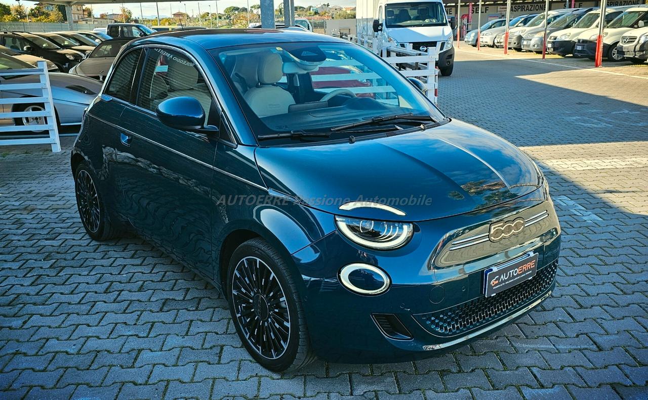 Fiat 500 La Prima