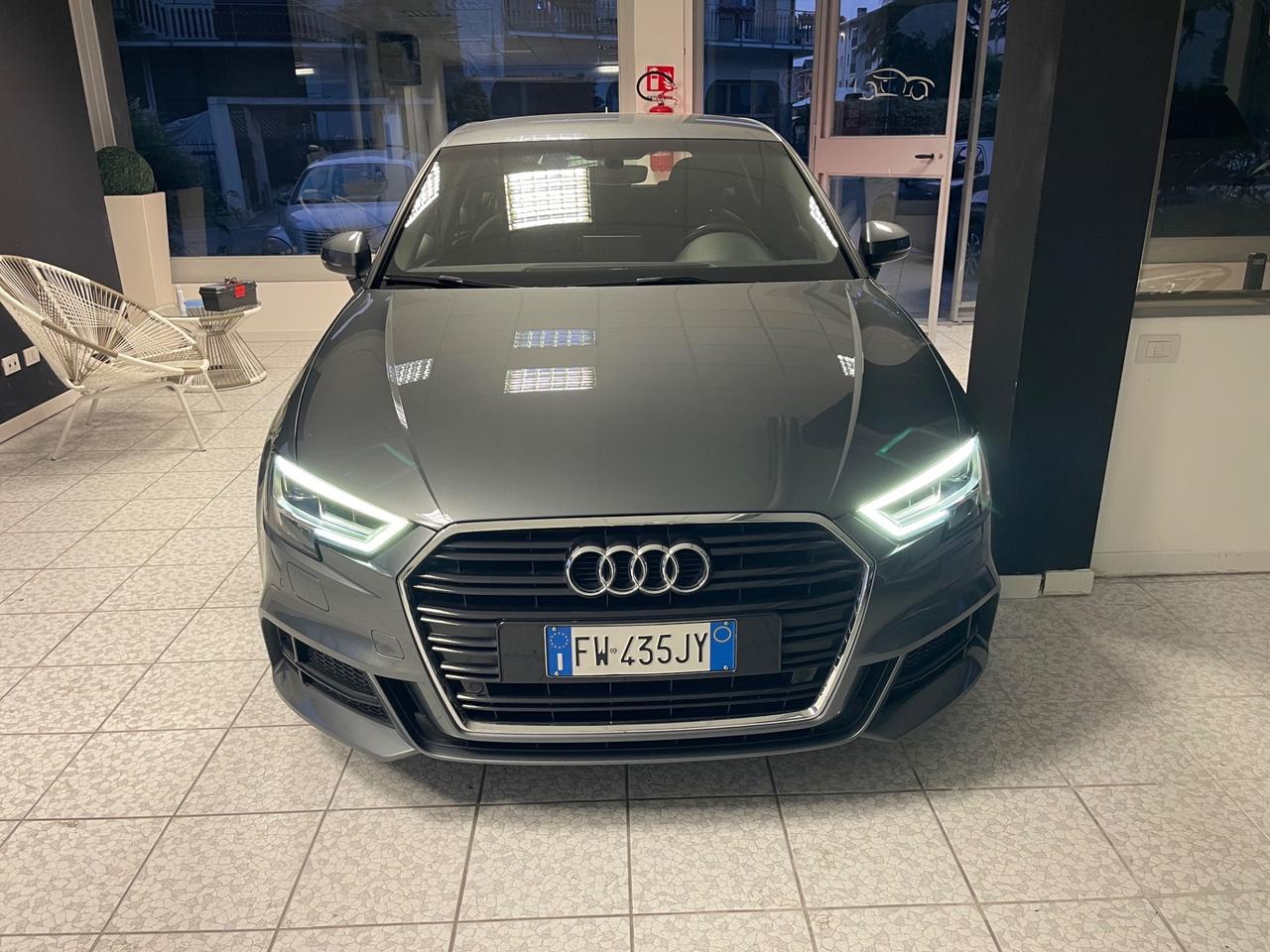 Audi A3 1.6 TDI 116 CV S tronic S-Line