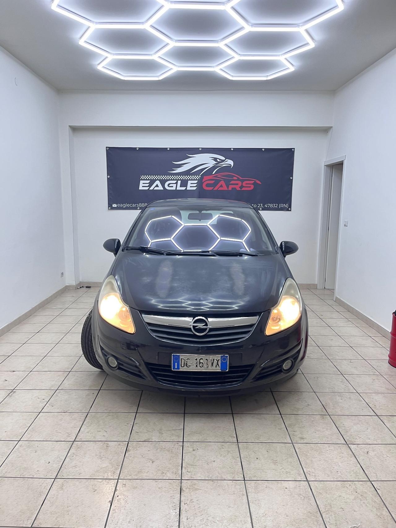 Opel Corsa 1.4 16V 5 porte Cosmo