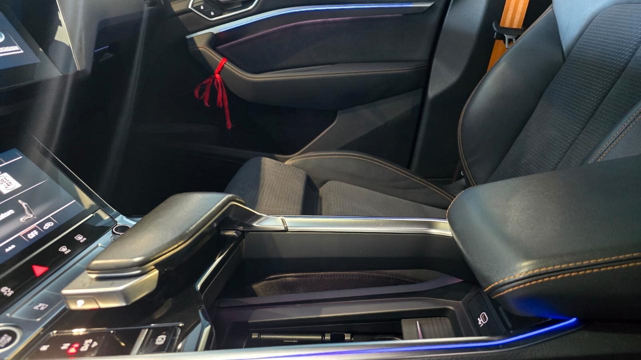 Audi Q8 e-tron SPB 55 quattro