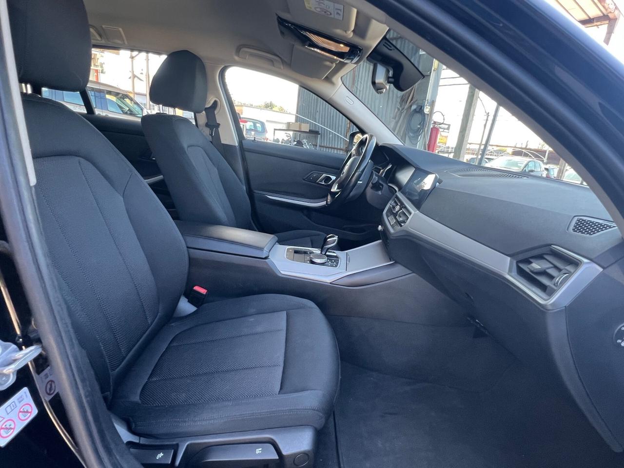 Bmw 318d 48V Touring Business Advantage