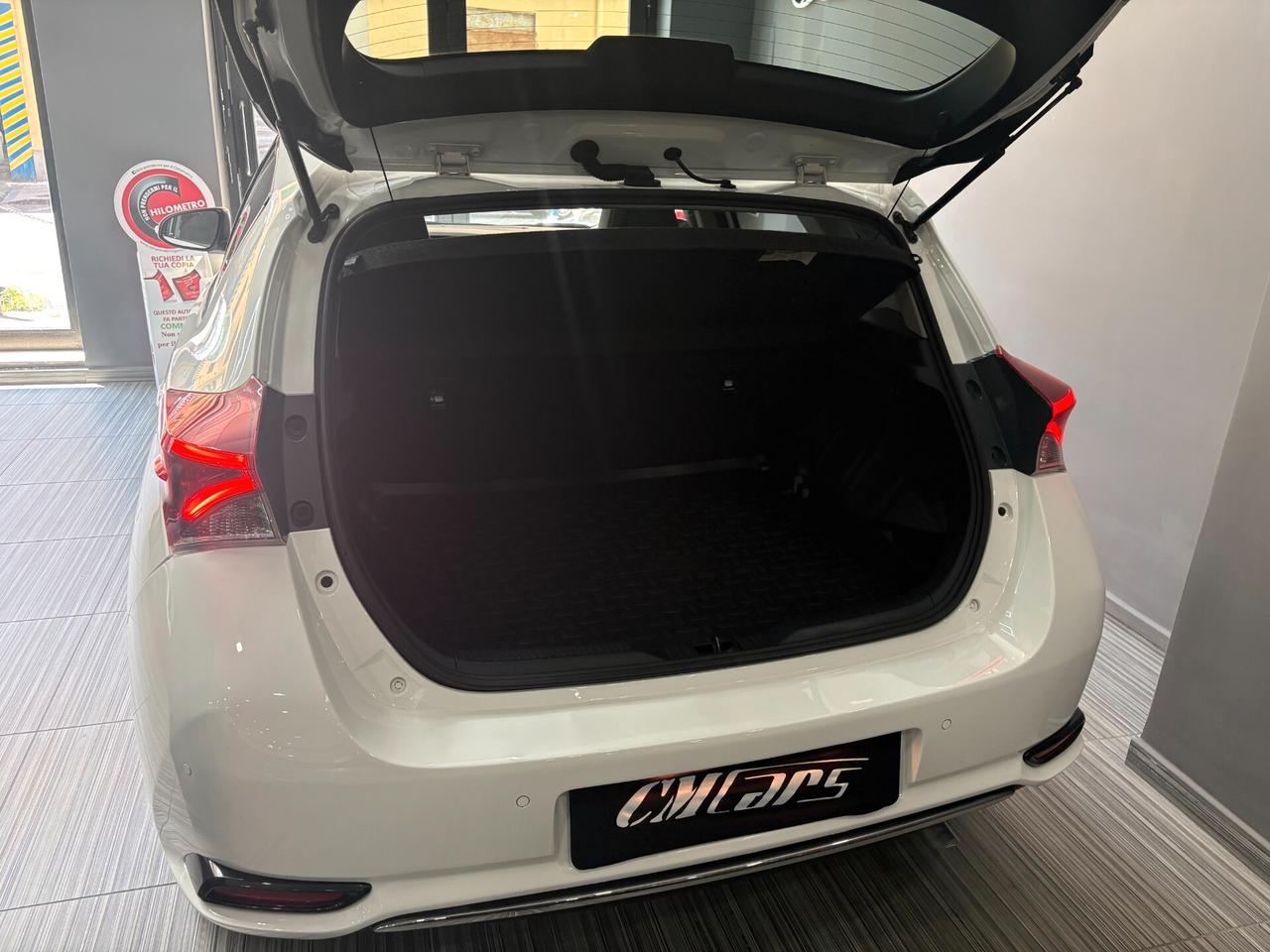 Toyota Auris 1.8 Full Hybrid 136cv Automatica Lounge FULL +Tetto - Berlina
