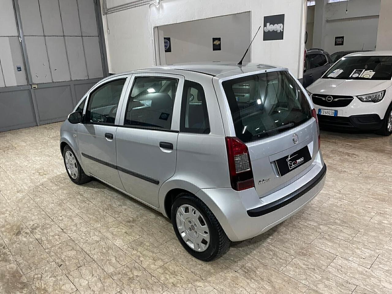 Fiat Idea 1.4 16V S&S Emotion
