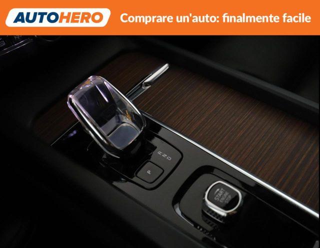 VOLVO XC60 B4 (d) automatico Plus Dark