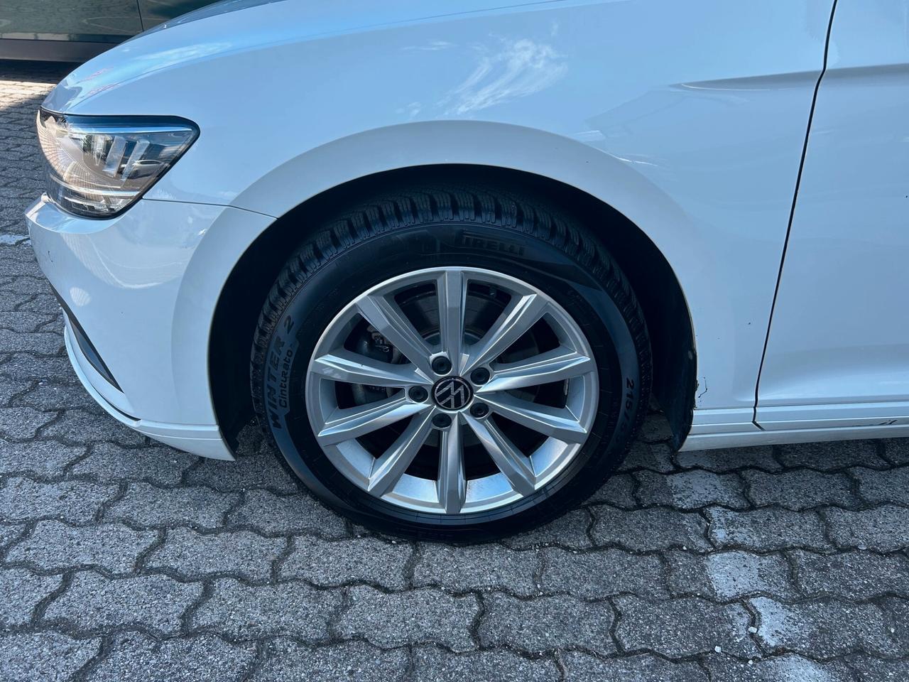 Volkswagen Passat Variant 2.0 tdi 122cv dsg DANNEGGIATA