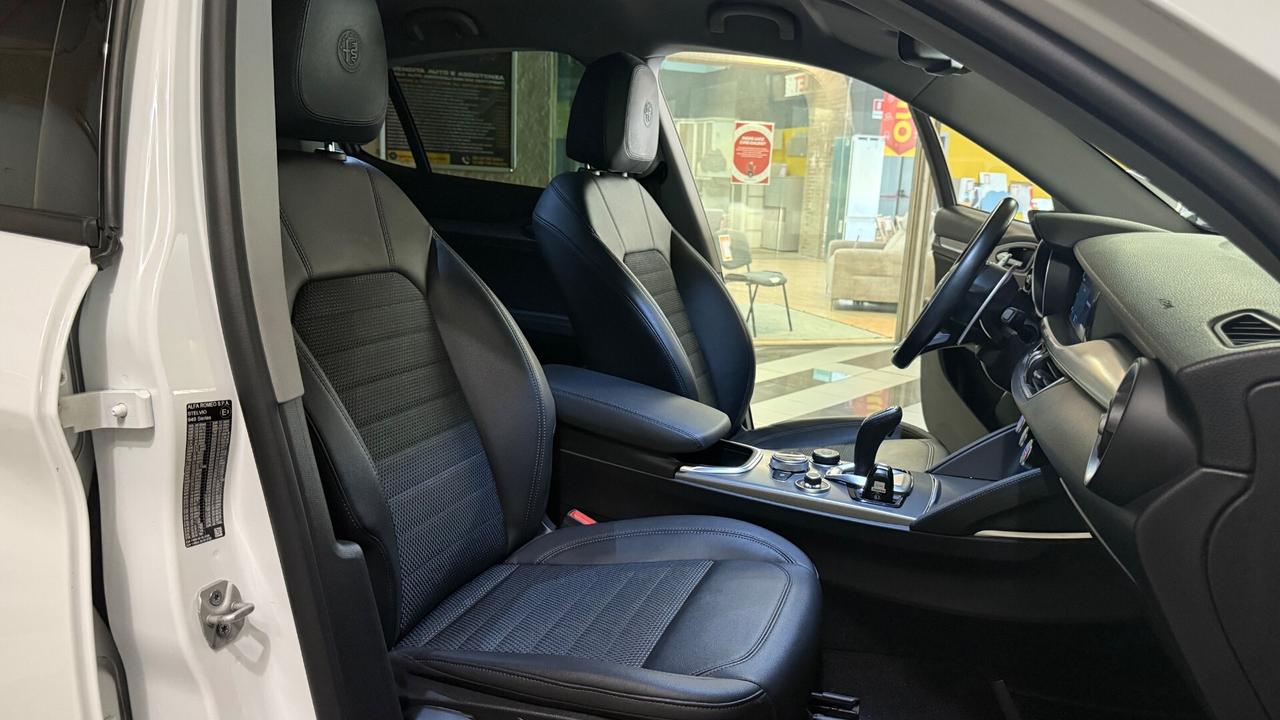 Alfa Romeo Stelvio 2.2 TD 190 CV Q4 Sprint 10/2021