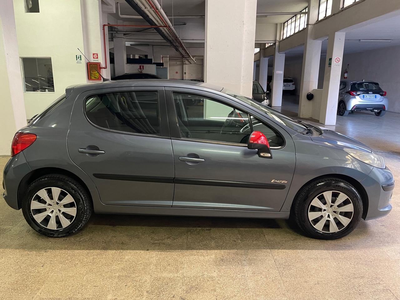 Peugeot 207 1.4 8V 75CV 5p. Energie