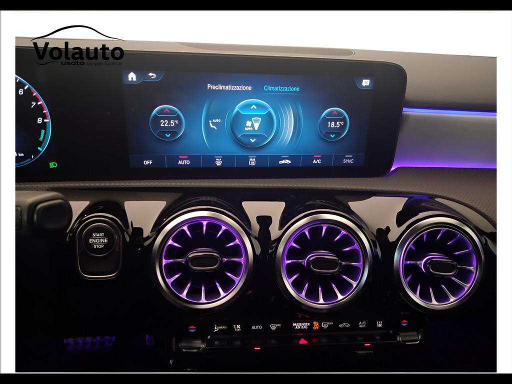 Mercedes-Benz Classe A - W177 2018 - A 250 e phev (eq-power) Premium auto