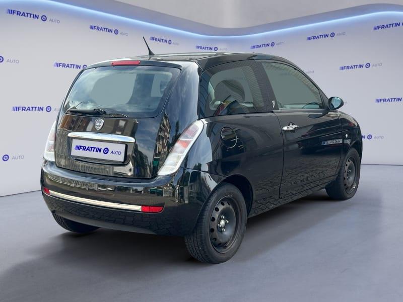 LANCIA YPSILON 1.2 ORO GIALLO