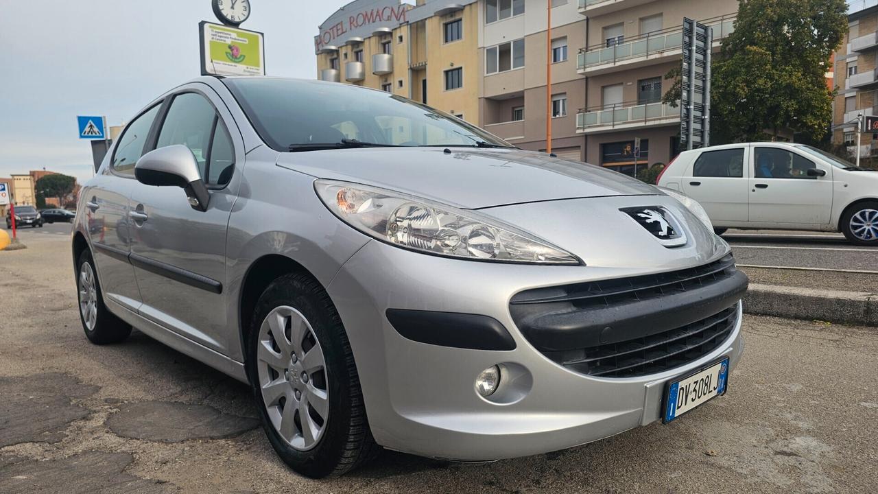 Peugeot 207 1.4 VTi 95CV 5p. XS