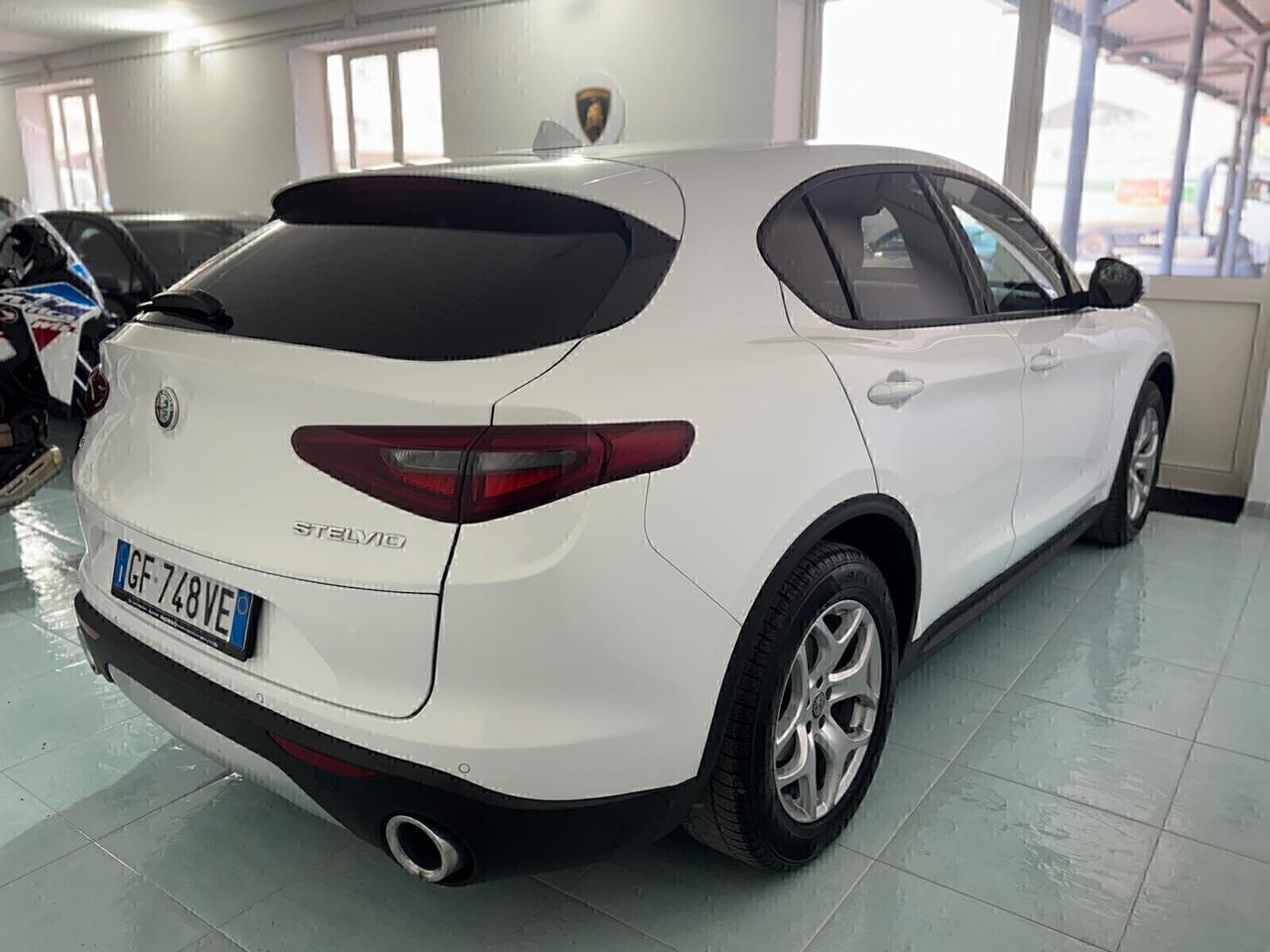 Alfa Romeo Stelvio 2.2 Turbodiesel 190 CV AT8 Q4 Executive